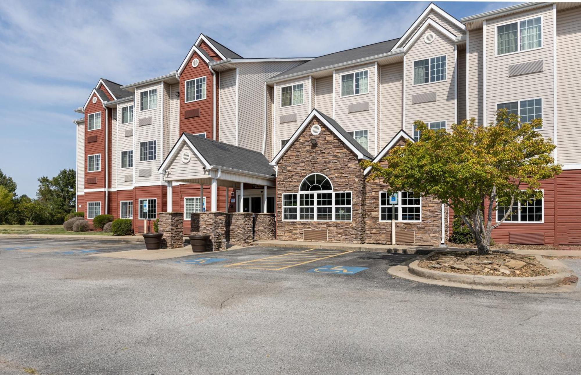 The Block Hotel Bentonville Exterior photo