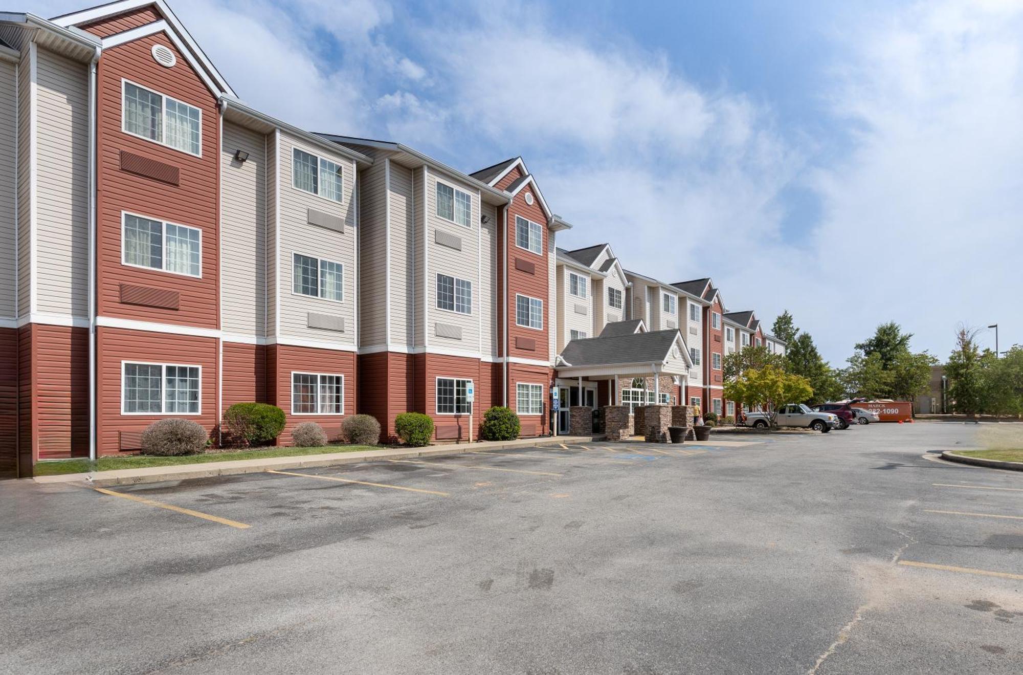 The Block Hotel Bentonville Exterior photo